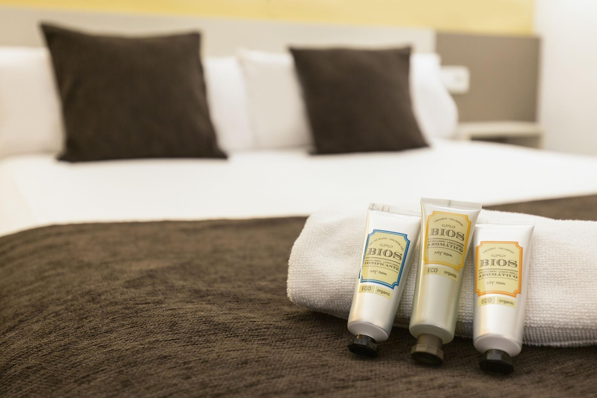Hotell Travessera Barcelona